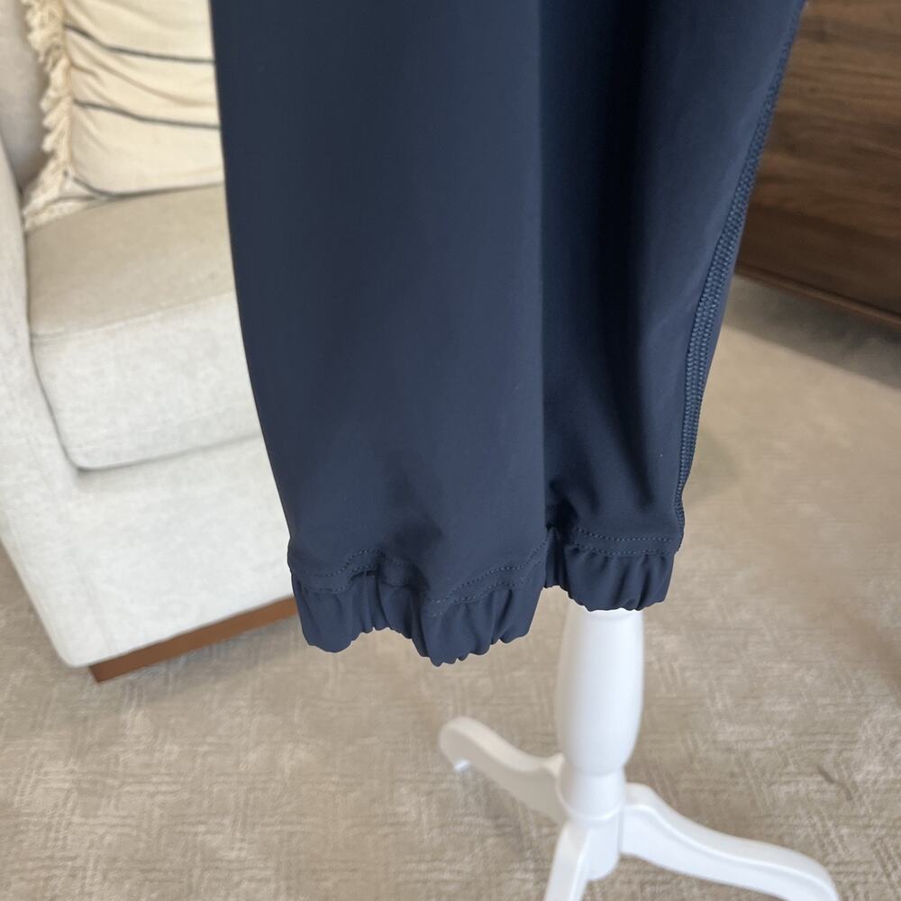 Lululemon Women's Lightweight Joggers Navy Size 2 Zip Ankle Pockets Nylon Wickin - Picture 10 of 11